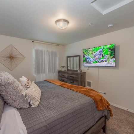 Apartamento Modern And Stylish King Bed Wifi Free Parking Spokane Valley Exterior foto