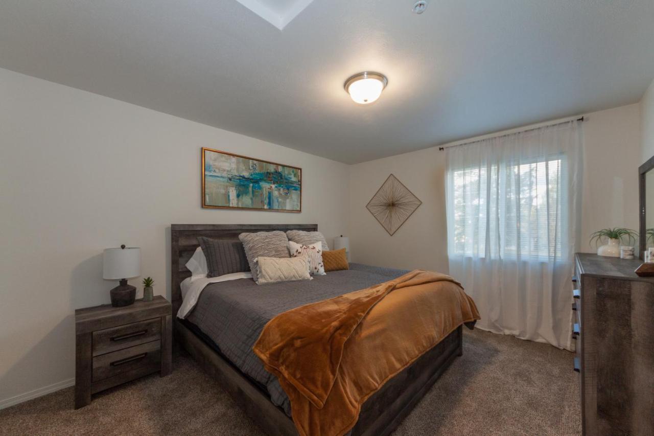 Apartamento Modern And Stylish King Bed Wifi Free Parking Spokane Valley Exterior foto