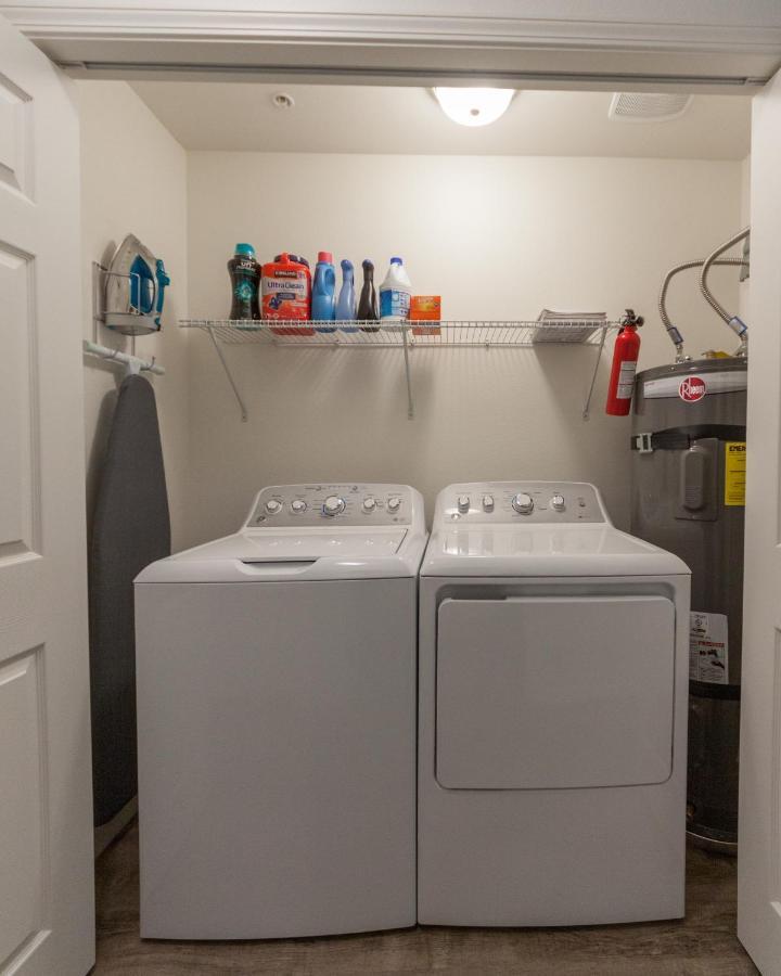 Apartamento Modern And Stylish King Bed Wifi Free Parking Spokane Valley Exterior foto