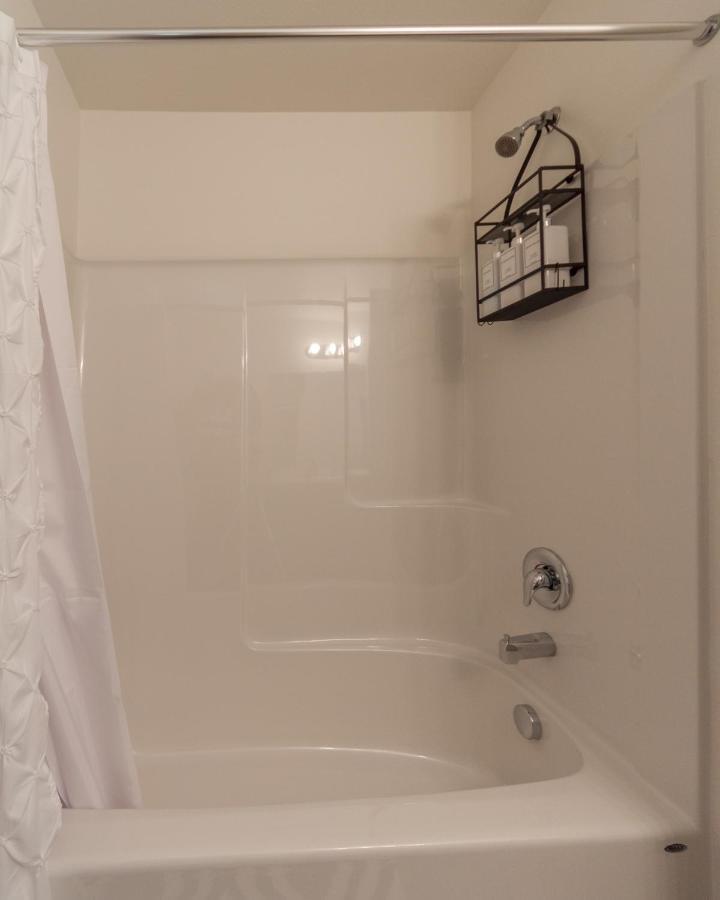 Apartamento Modern And Stylish King Bed Wifi Free Parking Spokane Valley Exterior foto