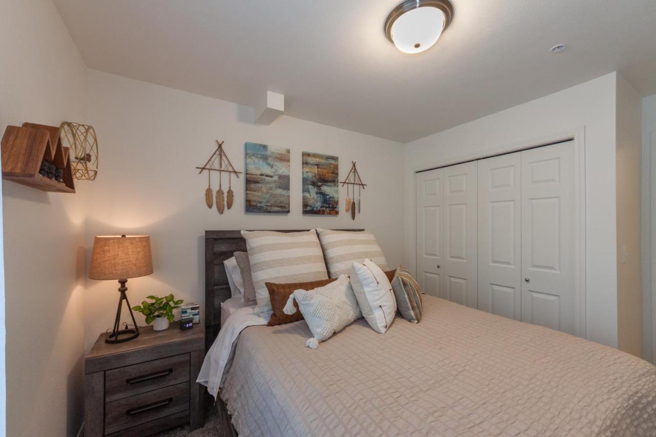 Apartamento Modern And Stylish King Bed Wifi Free Parking Spokane Valley Exterior foto